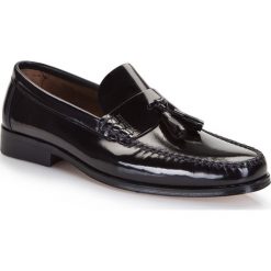 Buty męskie 86-M-650-1. Czarne buty wizytowe męskie marki Wittchen, z lakierowanej skóry. Za 329,00 zł.