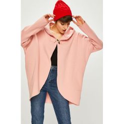 Femi Stories - Bluza. Różowe bluzy damskie z kieszeniami marki Femi Stories, uniwersalny, z elastanu, z kapturem. W wyprzedaży za 239,90 zł.