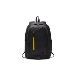 Plecak Szkolny Sportowy Nike Na Laptop Czarny Acces. Czarne plecaki męskie Nike, bez wzorów, z poliesteru, sportowe. Za 105,20 zł.