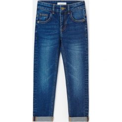 Jeansy slim z bawełny organicznej -. Jeansy męskie Reserved, bez wzorów. Za 69,99 zł.