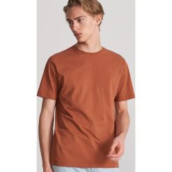 T-shirt z bawełny organicznej - Pomarańczowy. Pomarańczowe t-shirty męskie Reserved, s, bez wzorów, z bawełny, bez kołnierzyka. Za 49,99 zł.