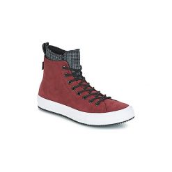 Buty Converse CHUCK TAYLOR ALL STAR WP BOOT LEATHER HI. Czerwone trampki męskie Converse, bez wzorów, retro, bez zapięcia. Za 423,20 zł.
