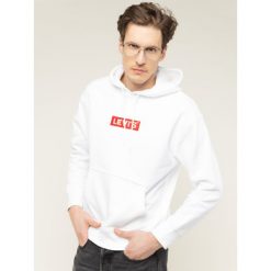 Bluza Levi's Graphic Hoodie 72632-0022. Białe bluzy męskie Levi's®, s, bez wzorów, z bawełny, bez kołnierzyka, bez rękawów, bez kaptura. Za 279,00 zł.