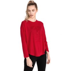 Tommy Hilfiger Kaylee Koszulka Czerwony. Czerwone koszulki damskie TOMMY HILFIGER, xs, z aplikacjami, z elastanu, bez kołnierzyka, z długim rękawem. Za 324,95 zł.