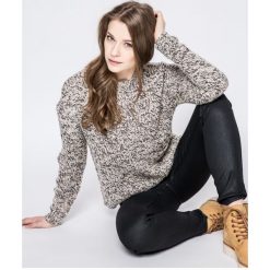 Swetry klasyczne damskie: Noisy May – Sweter