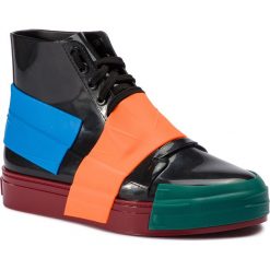 Sneakersy MELISSA - Crew Ad 32437 Black/Bordeaux/Orange 53386. Czarne półbuty damskie Melissa, z tworzywa sztucznego. W wyprzedaży za 309,00 zł.
