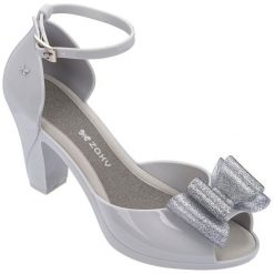 Zaxy Sandały Diva Top Sandal Fem 82442-50802 Sandały Szare / Srebrne (Rozmiar 40). Szare sandały damskie marki Zaxy. W wyprzedaży za 159,00 zł.
