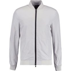 Kurtki męskie bomber: J.LINDEBERG THOM GRAVITY Kurtka wiosenna stone grey