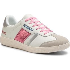 Sneakersy NAPAPIJRI - Cora N0YJT9 White/Pink/Silver K06. Białe półbuty damskie Napapijri, z zamszu. W wyprzedaży za 229,00 zł.