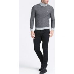 Jeansy Skinny Fit Guess Adam M94A81 WC7Y0. Czarne jeansy męskie Guess, m, z aplikacjami. W wyprzedaży za 199,00 zł.