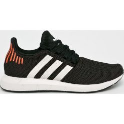 Adidas Originals - Buty Swift Run. Czarne buty sportowe damskie adidas Originals, bez wzorów, z materiału, sportowe. W wyprzedaży za 319,90 zł.