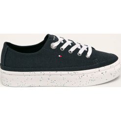 Tommy Hilfiger - Buty. Różowe buty sportowe damskie TOMMY HILFIGER, z gumy. W wyprzedaży za 269,90 zł.