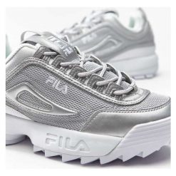 Srebrne Sportowe Buty Fila Disruptor MM Low WMN. Szare buty sportowe damskie Molly.pl, z gumy. Za 519,00 zł.