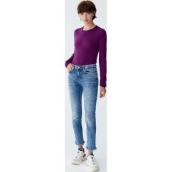 Jeansy skinny fit z suwakami u dołu. Niebieskie jeansy damskie skinny marki Pull&Bear, z jeansu. Za 139,00 zł.