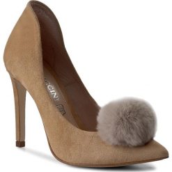 Szpilki BALDACCINI - 959000-B Beż Zamsz. Brązowe półbuty damskie Baldaccini, z aplikacjami, ze skóry, eleganckie, bez obcasa, na obcasie, bez zapięcia. W wyprzedaży za 189,00 zł.