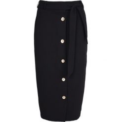 Spódnica z guzikami Wonder czarna. Czarne spódniczki damskie Veva, na co dzień, na zimę, w paski, eleganckie, proste. Za 199,00 zł.