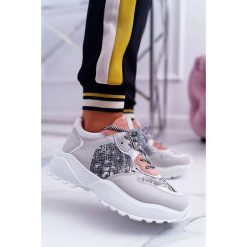 Sportowe Damskie Buty Wysoka Podeszwa Różowe Skóra Węża Chillout. Różowe buty sportowe damskie Tagless, bez wzorów, ze skóry, sportowe. Za 119,00 zł.