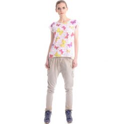 Spodnie - 104-6018 BEIG. Brązowe spodnie sportowe damskie Unisono, s, z aplikacjami, z elastanu. Za 39,00 zł.
