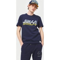 O'Neill Surf Team Koszulka Niebieski. Niebieskie podkoszulki męskie O'Neill, l, z nadrukiem, z bawełny, z krótkim rękawem. Za 163,95 zł.