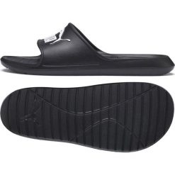 Czarne Klapki Puma Divecat M 369400 01. Czarne klapki męskie Puma, w paski, z materiału. W wyprzedaży za 117,43 zł.