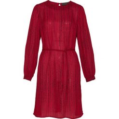 Sukienka z wiązanym paskiem bonprix ciemnoczerwono-czarny. Czerwone sukienki z falbanami bonprix. Za 79,99 zł.