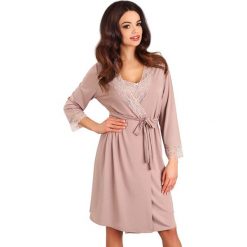 Szlafrok Juliet. Różowe szlafroki damskie marki Lupoline, w koronkowe wzory, z elastanu, moda ciążowa. Za 143,99 zł.