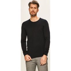 Tailored & Originals - Sweter. Niebieskie swetry męskie Tailored & Originals, s, bez wzorów, z wiskozy, z okrągłym kołnierzem, bez kaptura. Za 219,90 zł.