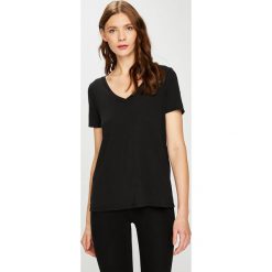 Jacqueline de Yong - Top. Czarne bluzki damskie Jacqueline de Yong, s, bez wzorów, z poliesteru, z okrągłym kołnierzem. Za 59,90 zł.