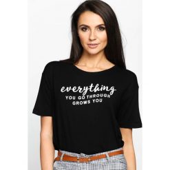 Czarny T-shirt Influencer. Czarne bluzki damskie marki Born2be, m. Za 24,99 zł.
