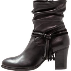 SPM XODI Botki black. Czarne botki damskie skórzane marki SPM, klasyczne. Za 479,00 zł.