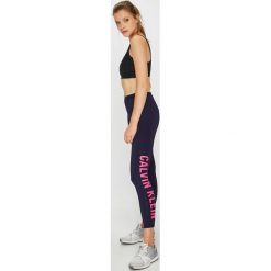 Calvin Klein Performance - Legginsy. Szare legginsy we wzory Calvin Klein Performance, l, z dzianiny. Za 249,90 zł.