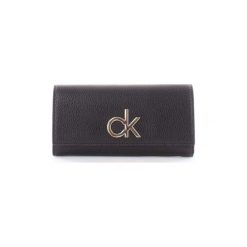 Portfele Calvin Klein Jeans K60K605682 RE-LOCK LRG TRIFOLD. Czarne portfele damskie Calvin Klein Jeans, bez wzorów, z jeansu. Za 264,55 zł.