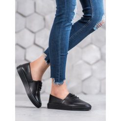Stylowe skÓrzane trampki. Trampki i tenisówki damskie FILIPPO, bez wzorów, ze skóry, bez zapięcia. Za 139,00 zł.