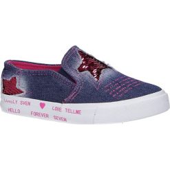 Granatowe trampki slip on z gumką casu m552. Trampki dziewczęce Casu, bez wzorów, bez zapięcia. Za 39,99 zł.