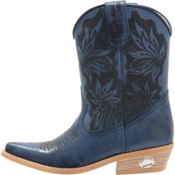 Kentucky's Western Kowbojki i Buty motocyklowe tequila nuit. Niebieskie kowbojki damskie marki Kentucky's Western, z materiału. W wyprzedaży za 471,20 zł.