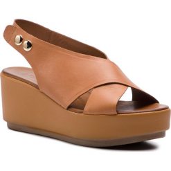 Sandały INUOVO - 123007 Coconut. Pomarańczowe klapki damskie marki Inuovo, bez wzorów, ze skóry, bez obcasa, na obcasie. Za 299,00 zł.