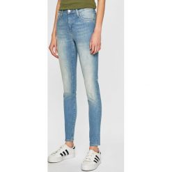 Mustang - Jeansy Mia Jeggins. Niebieskie jeansy damskie Mustang. W wyprzedaży za 179,90 zł.
