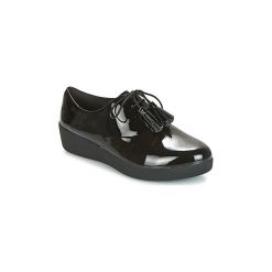 Derby FitFlop CLASSIC TASSEL SUPEROXFORD. Czarne półbuty damskie marki FitFlop, bez wzorów, bez obcasa, bez zapięcia. Za 479,20 zł.