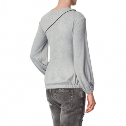 Sweter w kolorze szarym. Szare swetry klasyczne damskie marki BOHOBOCO. W wyprzedaży za 639,95 zł.