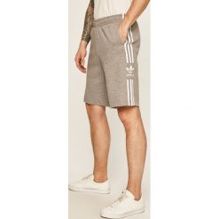 Adidas Originals - Szorty. Szare spodenki i szorty męskie adidas Originals, s, bez wzorów, z bawełny, casualowe. Za 169,90 zł.
