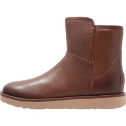 Buty zimowe damskie: UGG ABREE MINI Botki bruno
