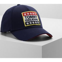 Czapki damskie: Tommy Jeans BIG LOGO PATCH Czapka z daszkiem blue