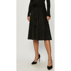 Vila - Spódnica. Pomarańczowe spódniczki damskie Vila, na co dzień, w paski, z elastanu, casualowe, mini, rozkloszowane. Za 219,90 zł.