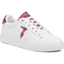 Sneakersy TRUSSARDI JEANS - 79A00527 W749. Białe półbuty damskie Trussardi Jeans, z jeansu. Za 489,00 zł.