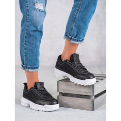 MODNE BUTY SPORTOWE. Buty sportowe damskie SHELOVET, bez wzorów, sportowe. W wyprzedaży za 71,90 zł.