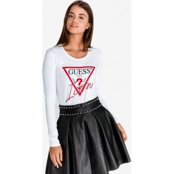 Guess Koszulka Biały. Białe koszulki damskie Guess, m, z nadrukiem, z elastanu, bez kołnierzyka. Za 168,95 zł.