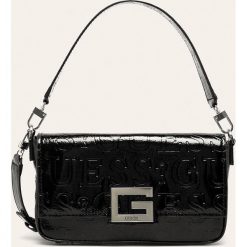 Guess Jeans - Torebka. Czarne listonoszki damskie Guess Jeans, w paski, z bawełny, na ramię, małe, bez dodatków. Za 569,90 zł.