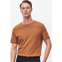 T-shirt z bawełny pima - Brązowy. Pomarańczowe t-shirty męskie Reserved, xl, bez wzorów, z bawełny, bez kołnierzyka. Za 49,99 zł.