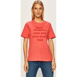 Pepe Jeans - T-shirt Freja. Zielone bluzki damskie Pepe Jeans, s, z nadrukiem, z bawełny, casualowe, z okrągłym kołnierzem, z krótkim rękawem. Za 139,90 zł.