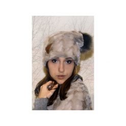 Czapka CHAPOOSIE Latte BEAR Beanie. Brązowe czapki damskie marki Chapoosie, z aplikacjami, z bawełny. Za 129,00 zł.